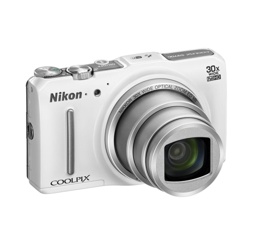 Nikon Coolpix S9700