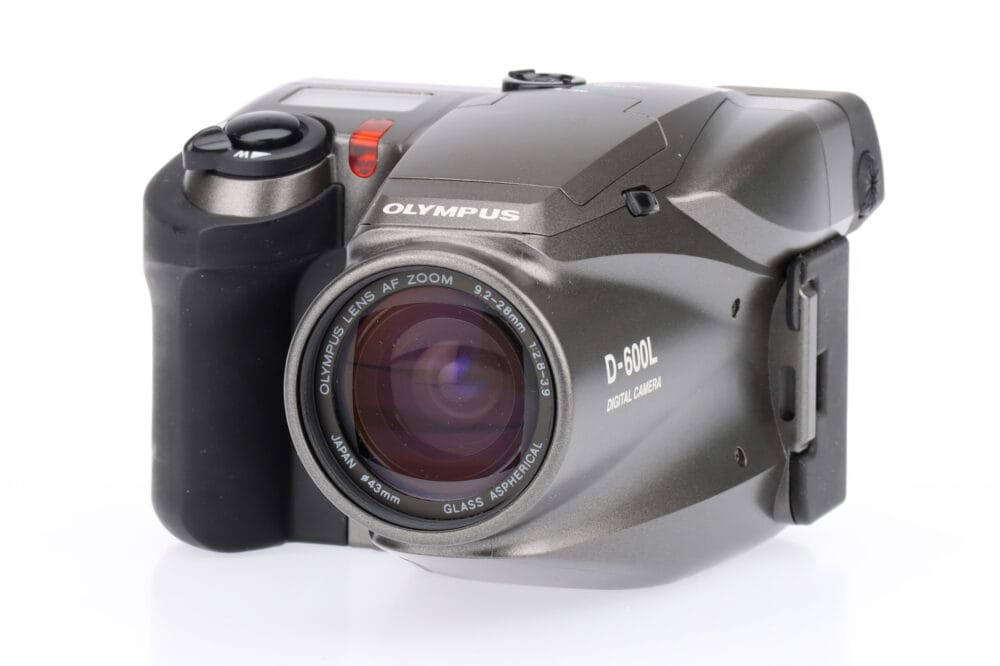 Olympus D-600L